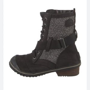 Sorel Women’s Slimboot Lace Herringbone Lace Up Boot Waterproof Size 9 Black